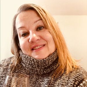 Meet your Posher, Sharon